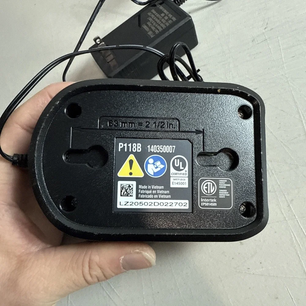 Ryobi P118B 18V ONE+ 18-Volt ONE+ Lithium-Ion Battery Charger EUC